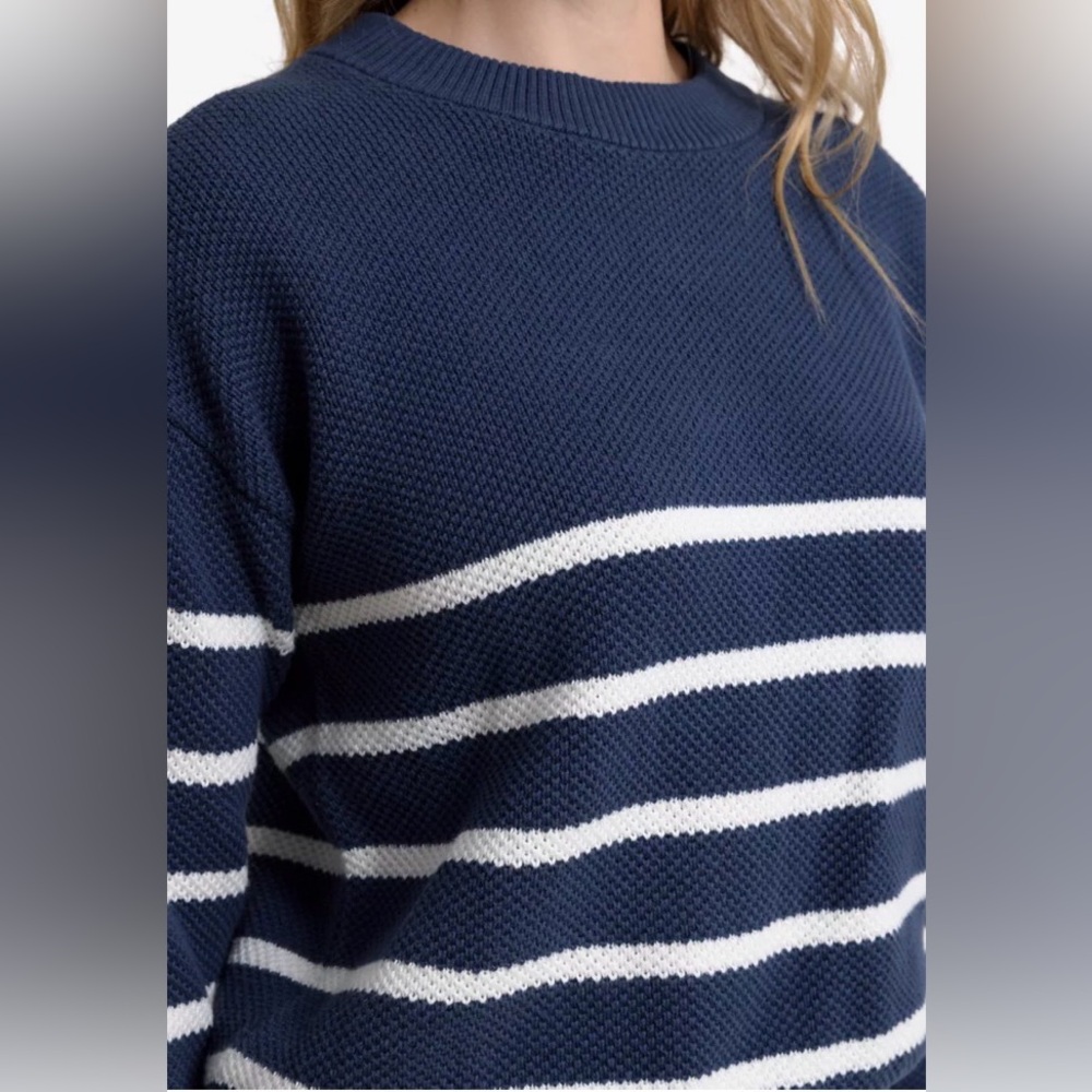 Southern Tide Halsey Stripe Cree Neck Sweater M - Picture 3 of 9